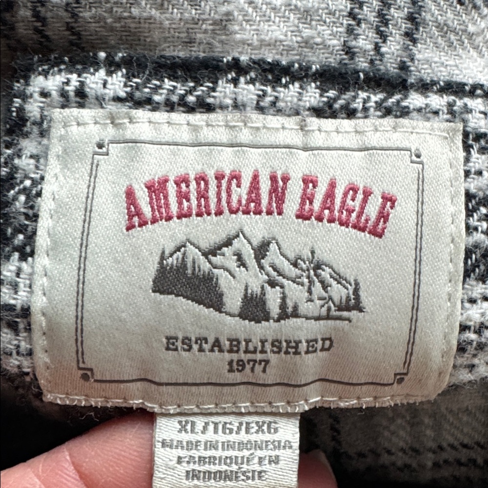 American Eagle Cropped Patchwork plaid Hoodie Shi… - image 8